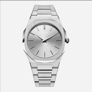 NIB Men’s D1 Milano watch